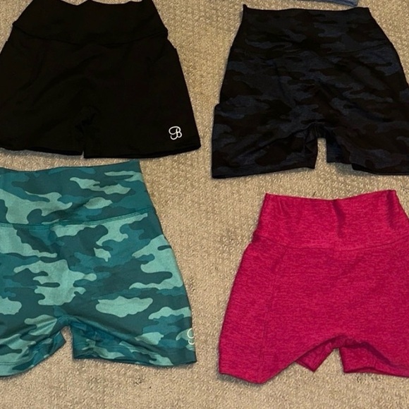 Excellent Cond! (4) Bombshell Athletic Shorts - Picture 2 of 2